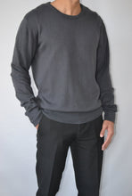 Load image into Gallery viewer, Black Crew Neck Sweater